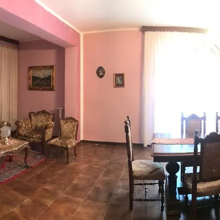Casa Con Giardino *
